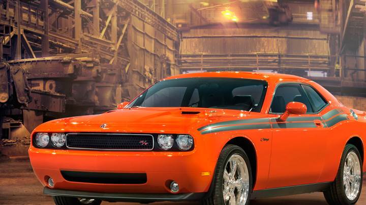 Side Front Pose Of 2009 Dodge Challenger RT Classic In Orange